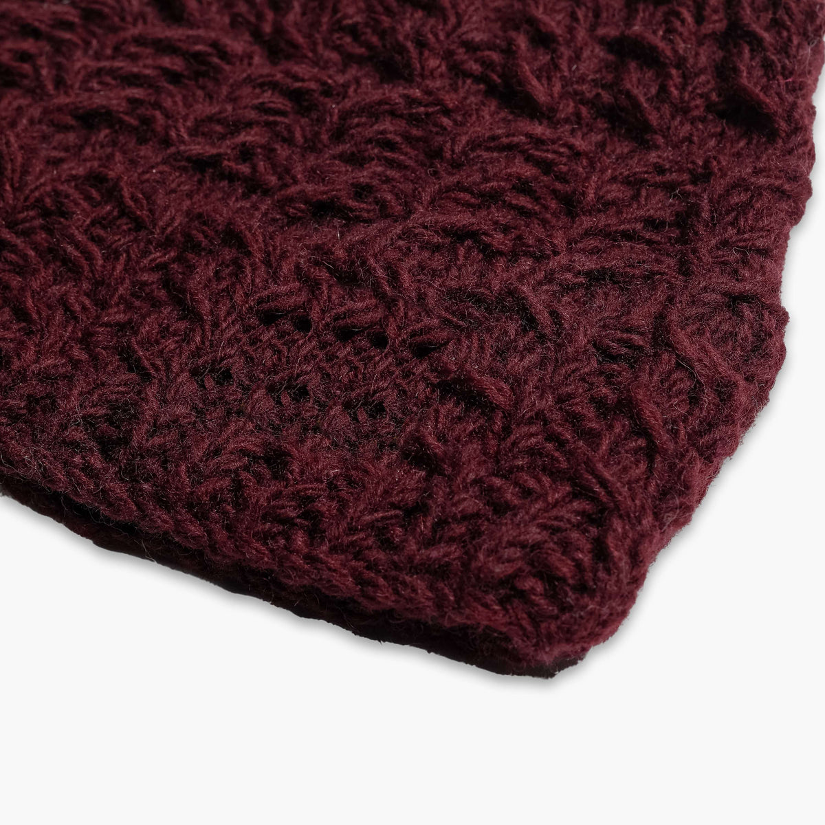 Mika Beanie / Color-Bordeaux